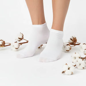 Chaussettes de sport en coton peigné de qualité supérieure pour hommes et femmes, invisibles, respirantes, avec motif de personnage et logo sur le bas du mollet - Product Image 6