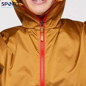 Chaqueta Cortavientos para Mujer de Fabricación Profesional, 100% Nailon, Impermeable, Bordada, la Mejor Calidad, Hecha en Pakistán - Product Image 4