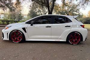 Toyota GR Corolla Premium Plus Turbo 3 cylindres AWD 2025 d'occasion avec modifications importantes - Product Image 2