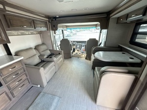Vendedor Verificado de J-a-y-c-o P-r-e-c-e-p-t 31UL Usado del 2022, Listo para Viajar - Product Image 5