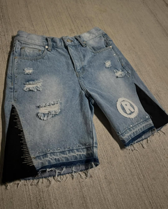 Short d'été surdimensionné personnalisé pour hommes, jorts au genou, short à broderie en denim délavé vintage avec baggy en os vieilli - Product Image 2