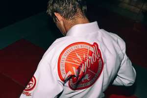 Kimono Jiu Jitsu de algodón tejido con perlas de alta calidad, logotipo y diseño personalizados, uniforme de artes marciales BJJ de Brasil personalizable - Product Image 4