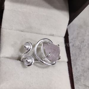 Bijoux en pierre brute Bague pour femme Quartz rose naturel Pierre précieuse Avril Pierre de naissance Designer Bijoux de Noël Bague en argent sterling 925 - Product Image 2