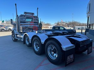 Camion benne basculante d'occasion INTERNATIONAL 6x4 2026, moteur diesel 10 cylindres >450ch, caméra arrière 360°, écran tactile, automatique - Product Image 4