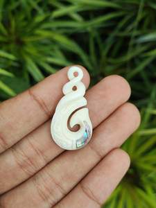 DIFFRANT AMAZING Imitation Ivory Necklace PANDANE Dragon's Teeth Pendant Cool Choker Retro <b>Jewelry</b> Tribal StyleBone Necklace - Product Image 2