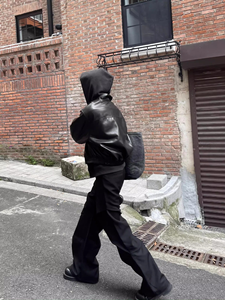 Vestes en cuir en gros 2025, logo personnalisé, PU, rembourrées, style moto, col montant, logo frontal, coupe ajustée pour hommes - Product Image 6