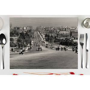 ผ้าปูโต๊ะพิมพ์ลาย Avenida ขนาด 28x40.5 ซม. 80 แกรม กระดาษคุณภาพระดับมืออาชีพ 500 ชิ้น B2B - Product Image 1