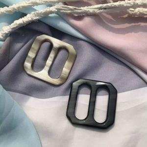 Anillo para Bufanda de Cuerno de Búfalo con Pulido Suave que Agrega Elegancia Suave y Sujeción Segura a Cualquier Bufanda de Alta Calidad - Product Image 3