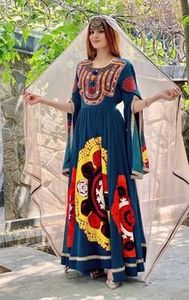 Robe brodée à la main Kuchi afghane Meilleur prix de gros Robe pour femme afghane sur mesure - Product Image 3