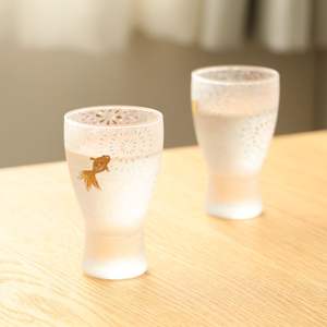 Juegos de dos vasos de sake japoneses de lujo hechos en Japón, perfectos para los amantes del sake japonés, juegos de pares de cristales de sake de fuegos artificiales Premium - Product Image 3