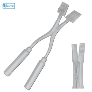 Pince chirurgicale en acier inoxydable, instrument manuel d'opération de classe I, haute qualité, personnalisable - Product Image 1