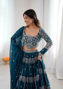 Ordene Ahora: Lehenga Festiva de Georgette Sintética de Color Precioso y Aspecto Elegante, Fácil de Drapear en un Minuto, Ropa Étnica al por Mayor - Product Image 2