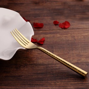 Luxury <b>Gold</b> Silverware Set Cylindrical Textured Handles Modern Dining 20-Piece Hammered <b>Gold</b> <b>Cutlery</b> Set Wedding Oil-Repellent - Product Image 4