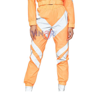 Ensemble de 2 pièces pour femmes, coupe régulière, coupe-vent à capuche, imprimé uni, léger, pour l'exercice, la course à pied, imperméable, respirant - Product Image 4