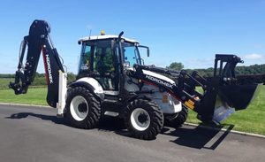NUEVA/USADA Retroexcavadora Hidromek HMK102B Alpha 2018, Equipo Pesado Multiusos, Excavadora Cargadora para Construcción de Carreteras, Envío Rápido - Product Image 4