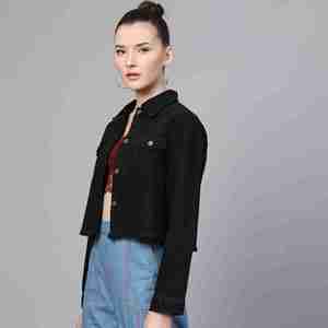 แจ็คเก็ตยีนส์ครอปสำหรับผู้หญิง ดีไซน์ทันสมัย มีกระเป๋าแบบกางเกงยีนส์ ปิดด้วยกระดุม ผ้าฝ้าย แจ็คเก็ตยีนส์แฟชั่น รับผลิตแบบ OEM - Product Image 1