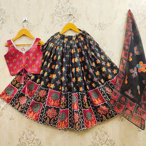 Lehenga Choli para Niñas, Ropa Étnica de Poliéster para Diwali y Bodas - Product Image 1