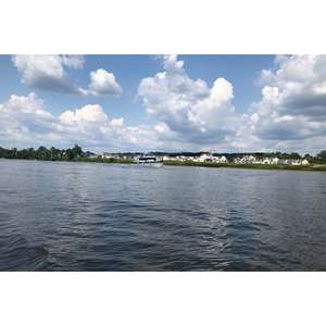 Barco de Pesca Deportiva Usado Pluckebaum 60 de 1997 con Motor Doble Caterpillar, de Fibra de Vidrio, 30-35 Nudos, para Transporte por Río - Product Image 4