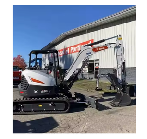 Miniexcavadora Bobcat CAT330D en Venta a Precio Económico, Excavadora Compacta de Orugas para Espacios Reducidos en Construcción e Ingeniería - Product Image 5