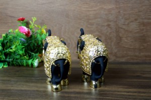 Nirmala - Adorno Decorativo Hecho a Mano con Acabado Dorado de Resina, Elefante Real, para Decoración de Mesa del Hogar, Regalos de Regreso, Rajasthan - Product Image 5