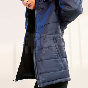 เสื้อแจ็คเก็ตพัฟเฟอร์ผู้หญิงสำหรับฤดูหนาว คุณภาพสูง ระบายอากาศได้ดี  โลโก้ด้านหน้าแบบถัก  ขายดีอันดับต้นๆ  รับผลิตตามแบบ OEM  ขายส่ง - Product Image 6