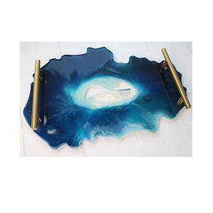 Plateau en résine au design moderne et de luxe pour article surdoué Plateau de service rond en résine de qualité supérieure avec poignée en métal - Product Image 5