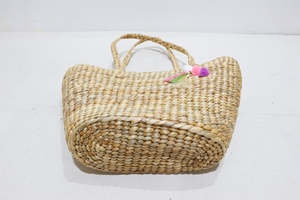 Paniers en jonc de mer faits à la main, jacinthe d'eau vietnamienne tissée, sac à main et sacs artisanaux en paille - Product Image 3