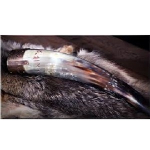 แตรสั้นสำหรับดื่มแบบคลาสสิกพร้อมการปรับแต่งแตรควายคุณภาพสูงและดีไซน์ล่าสุดสำหรับการดื่มไวน์ - Product Image 1