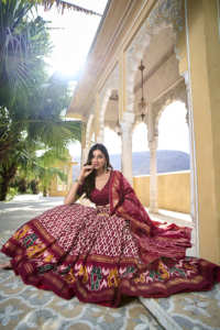 Lehenga Choli en soie Ikkat de qualité supérieure avec feuille de travail et Gotta Patti Dupatta pour les commandes de mariage ethnique et de festival - Product Image 6