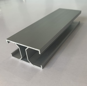 Mini Riel Solar con Sistema de Fijación Combinado Cliplock y Montaje en Suelo, Fácil Instalación en Techos Metálicos, Material ABS y Aluminio - Product Image 6