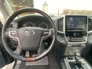 2020 para Toyota LandCruiser SUV con caja de cambios Manual de motor de gasolina de bajo kilometraje AWD Drive Dirección de mano izquierda-Venta caliente Vehículo usado - Product Image 5
