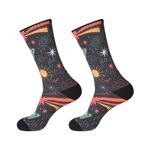 Calcetines de poliéster unisex para hombre Calcetines en blanco impresos por sublimación con logotipo personalizado en diferentes tamaños MOQ 10 pares - Product Image 5