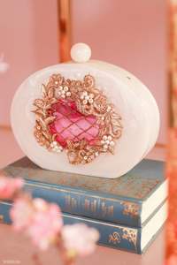 Sac à main en corne antique pour femme, pochette de soirée, style animal, fait main, objet de collection - Product Image 3