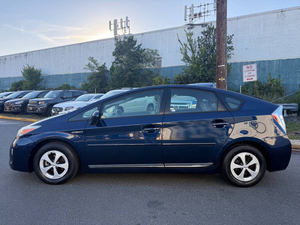 Limpiamente USADO 2012 To-yo-ta Pri_us Two - Product Image 4