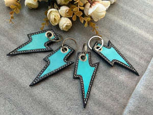 Llaveros de cuero tallados a mano, llaveros de cuero con forma exótica bonita, accesorios de cuero, llaveros bonitos para unisex - Product Image 4