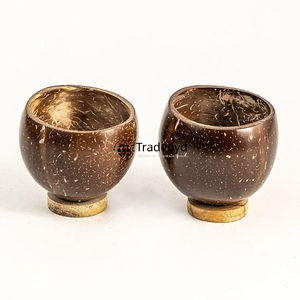 Taza de coco natural para batidos para niños, segura, ecológica, hecha a mano, divertida taza de cáscara de coco de Tradebyd - Product Image 6