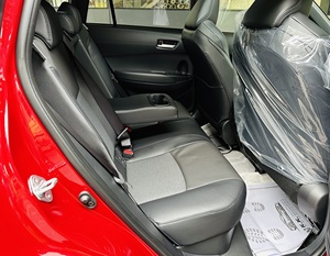 Achetez des voitures Toyota Corolla Cross d'occasion à vendre avec transmission automatique Vitesse maximale et historique sans accident disponible maintenant - Product Image 2