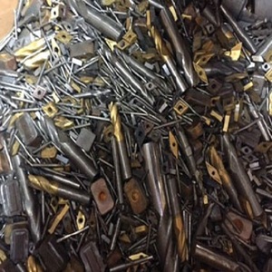 Carburo de Tungsteno de Grado Mayorista en Forma de Escamas, Grado HMS, Satisface la Demanda Industrial en Materia de Resistencia - Product Image 1