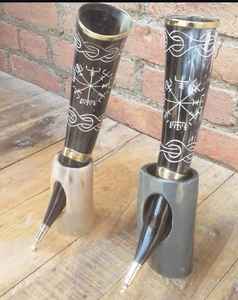 Cuerno vikingo, decoración de herencia nórdica, cuerno vikingo, artículos para beber de la era vikinga, cuerno vikingo hecho a mano, calidad de exportación con soporte para cuerno - Product Image 5