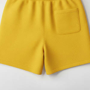 Shorts de sport légers en maille 100% polyester pour hommes, tissu respirant et doux, coupe confortable, imperméable, séchage rapide - Product Image 4