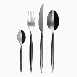 Vente directe d'usine d'excellente qualité Couverts en métal au design unique Ensemble de couverts en gros faits à la main pour la maison et la table de cuisine - Product Image 2