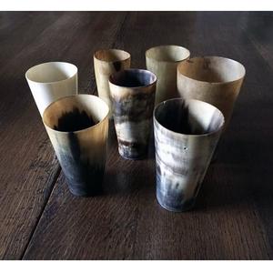 Corne à boire viking en verre naturel poli de bonne qualité, fabriquée à la main, avec un style personnalisé, toutes tailles, design unique, sans danger pour les aliments - Product Image 5