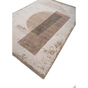 Alfombra minimalista de lana y seda de bambú anudada a mano en color marfil de UnfoldBy Kavi, modelo Esk-330(3D) con diseño geométrico. - Product Image 2