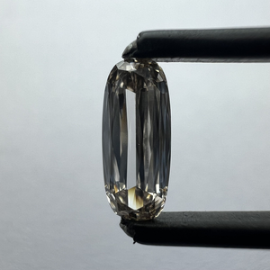 Diamant de laboratoire de forme coussin, taille libre, pour la création de bijoux, excellente brillance, conçu pour des projets d'ornements personnalisés élégants - Product Image 2