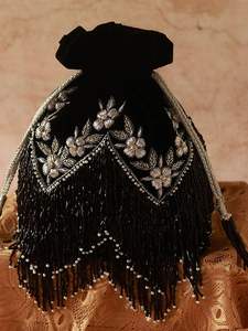2025 @ Bolsas de potli bordadas a mano para mujer en tela de terciopelo con cuentas de cristal adornadas, trabajo de bordado Dabka - Product Image 2