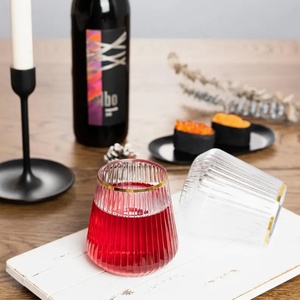 Bicchiere in Plastica Personalizzabile <span class=keywords><strong>da</strong></span> 12oz <span class=keywords><strong>con</strong></span> Bordo Dorato Senza Stelo per Bar, Caffè, Frappè e Attività Commerciali - Product Image 4