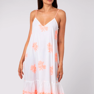 2023 nouvelle saison Orange col en V femmes robe mi-longue Ultra flatteur néon Orange Dhaka imprimer Unique dentelle décorée robe d'été - Product Image 1