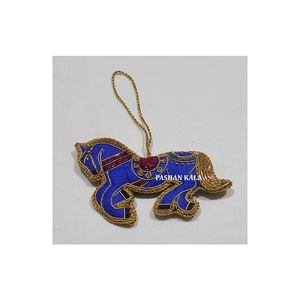 Adorno Navideño Colgante con Diseño de Caballo Hecho a Mano, Bordado Zari, Última Llegada, Venta al Por Mayor para Compradores - Product Image 1