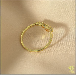 Bague de fiançailles de luxe en diamant Moissanite avec bande d'éternité assortie plaquée or pour les occasions de cadeaux - Product Image 3