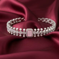 Bracelet à la mode en diamant américain Cz Full Stone Blanc Rhodium Polonais Élégant et élégant pour toutes les occasions